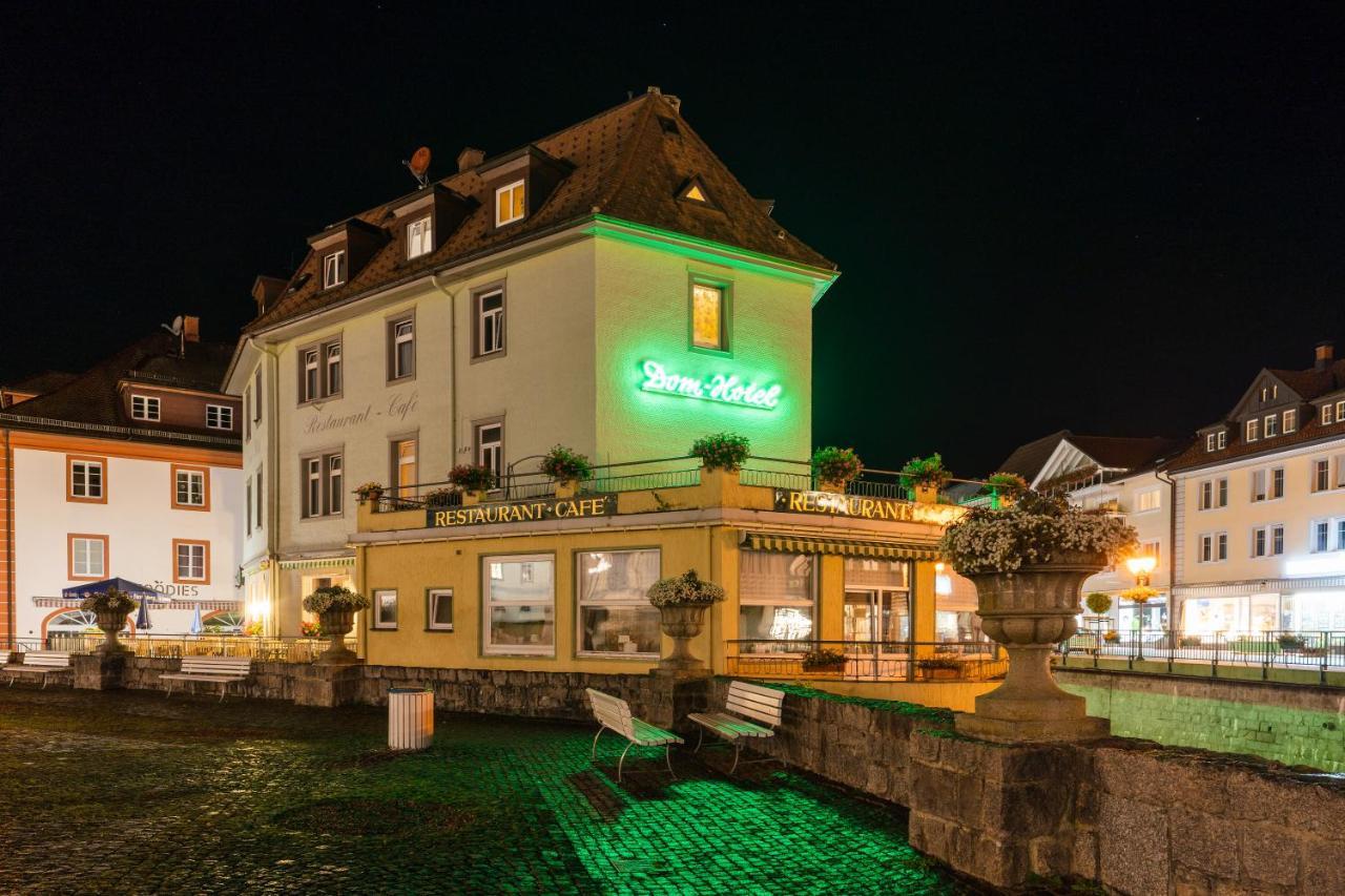 Dom-Hotel ザンクト・ブラージエン エクステリア 写真
